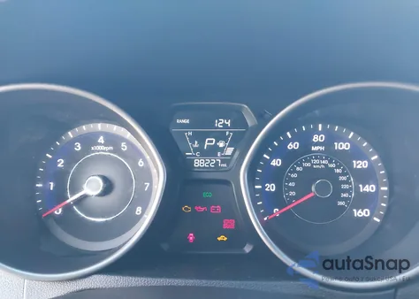 2016 Hyundai Elantra Limited из США, поврежденный, VIN 5NPDH4AE6GH655529